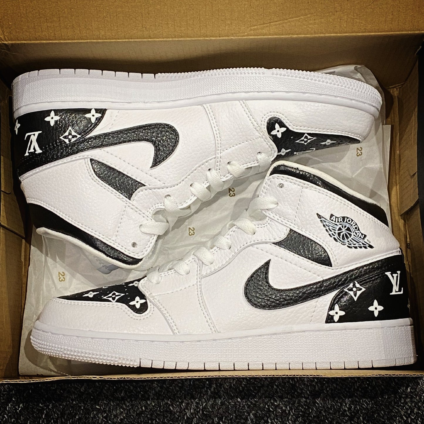 Nike Air Force 1 Shadow Blanco Negro Personalizado