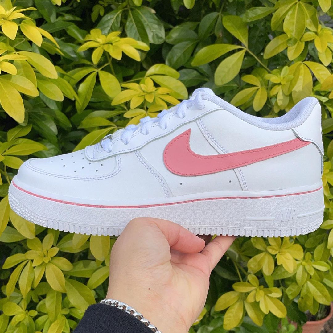 Pink design Air Force 1