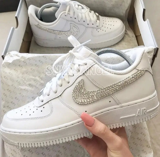 Handmade Shiny Rhinestone Embellished White Custom Air Force 1 Custom Sneakers Bling Sparkly Casual Fashion Women Shoes For Bridal Wedding Daily Wear