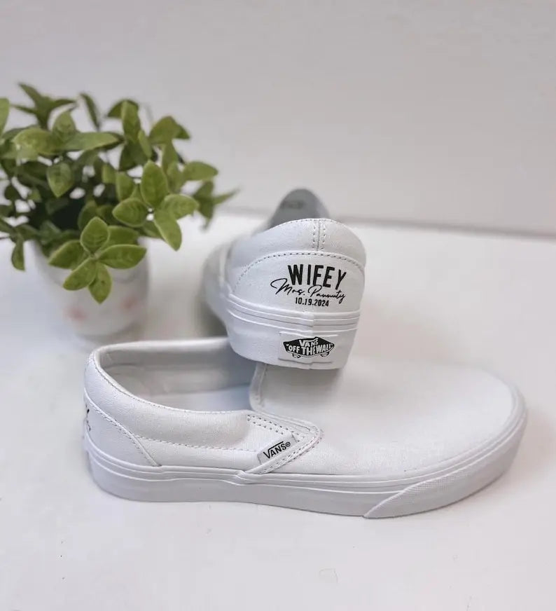 Personalized Wedding Custom Sneakers Custom Name & Wedding Date Printed Bride Groom Couple White Wedding Footwear Pearl Decor Bridal Custom Air Force 1 Comfortable Wedding Shoes