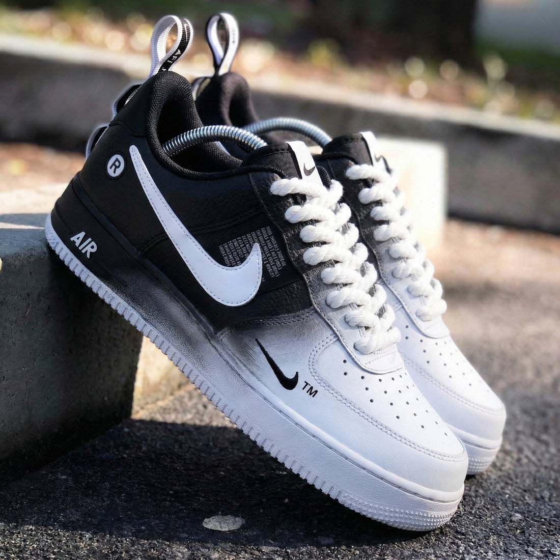 Custom AF 1s Shoes Gradient Black White