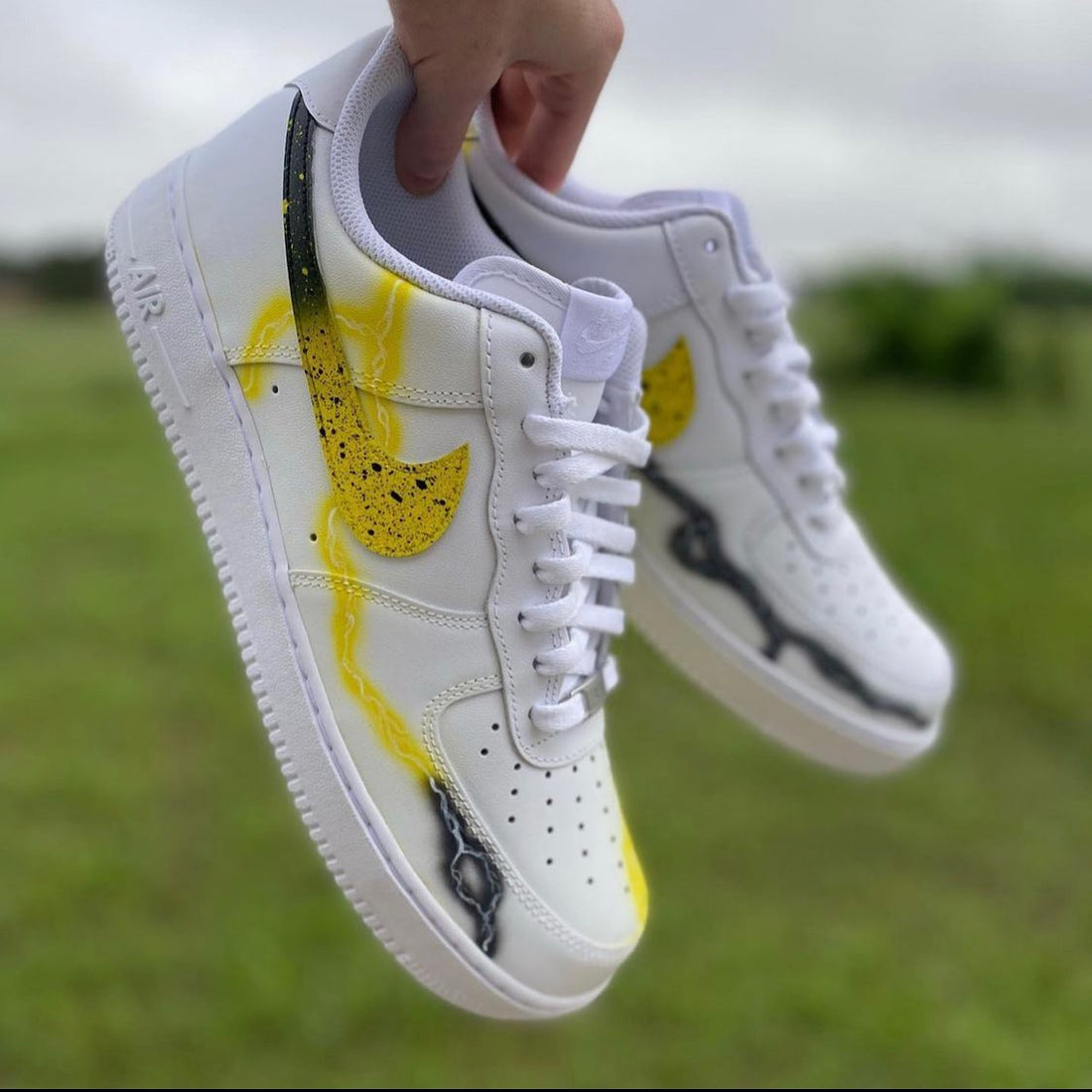 Custom AF 1s Shoes Lightning Pattern Yellow Black