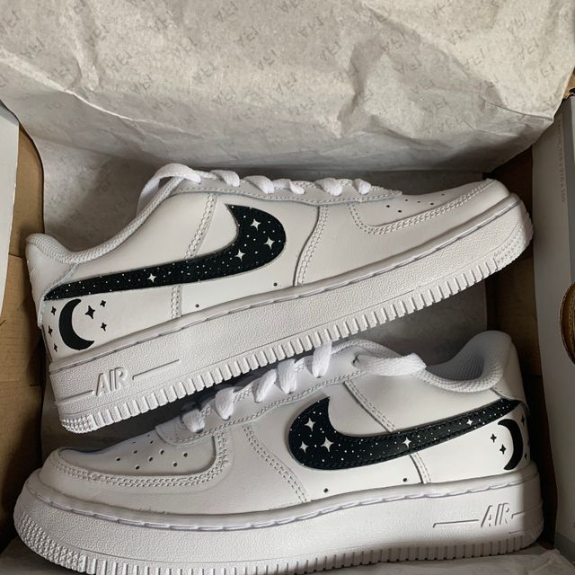 Custom Air Force 1 Shoes Star and Moon Pattern Black