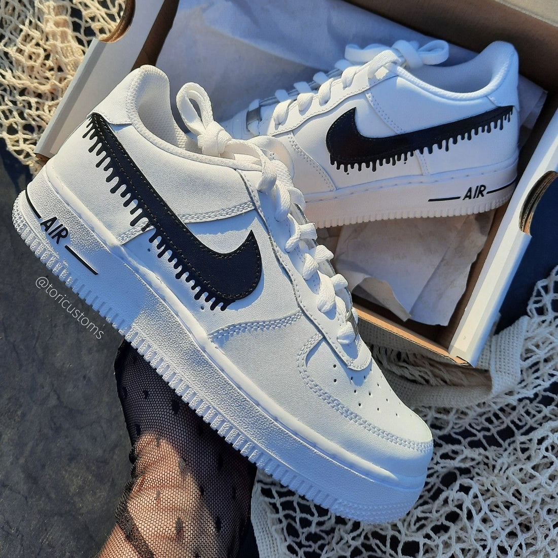 Custom Air Force 1 Shoes with Dripping Pattern Black Color