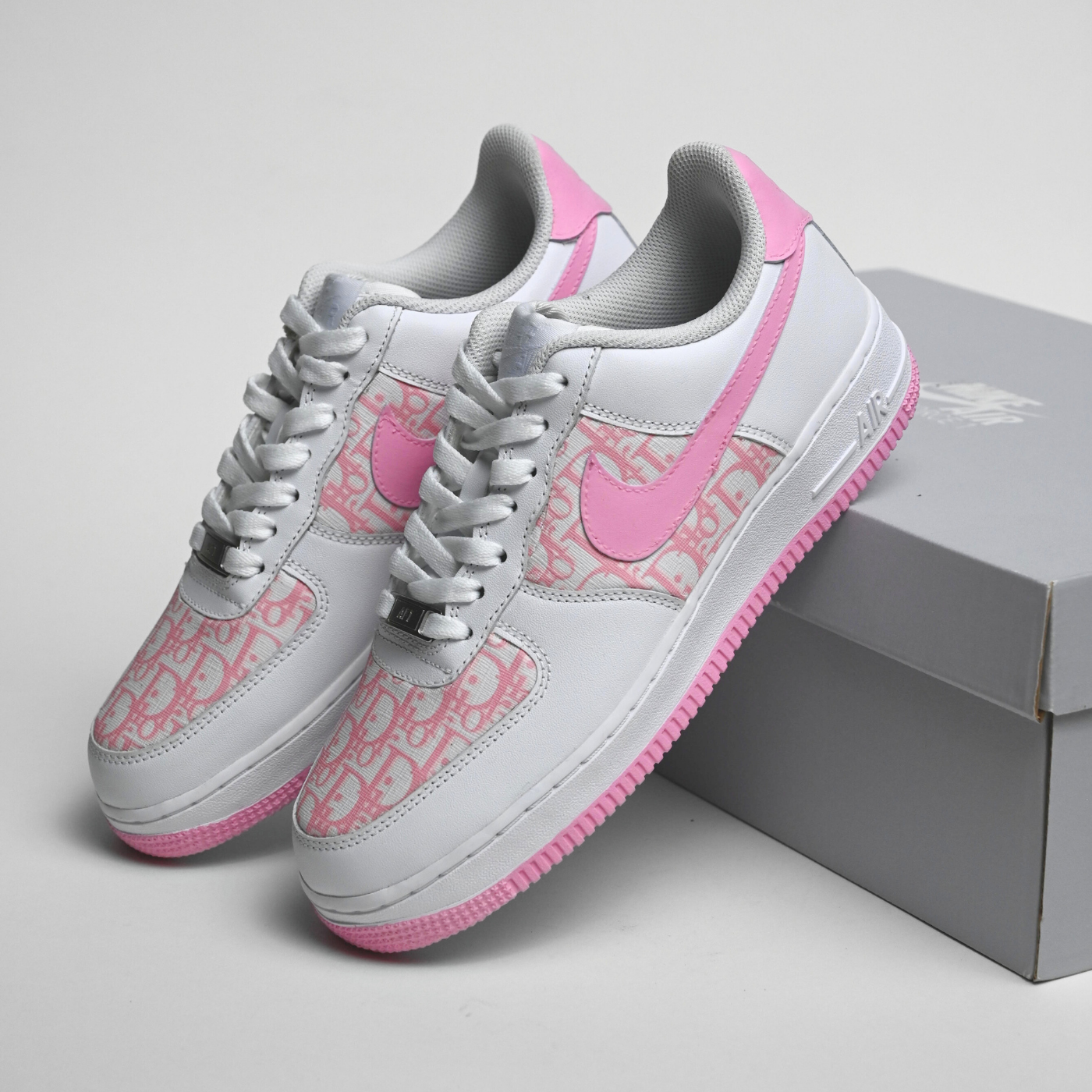 Custom Air Force 1 White And Baby Pink With Pattern