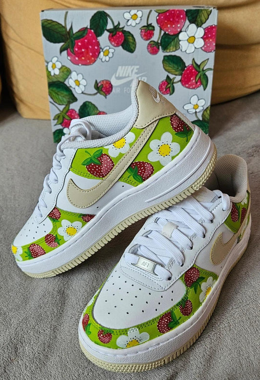 Custom Air Force 1 White With Strawberries And Daisies