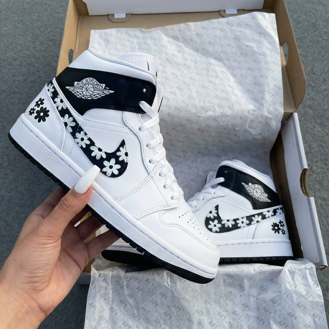 Custom AJ 1s Shoes Daisy Pattern White Black