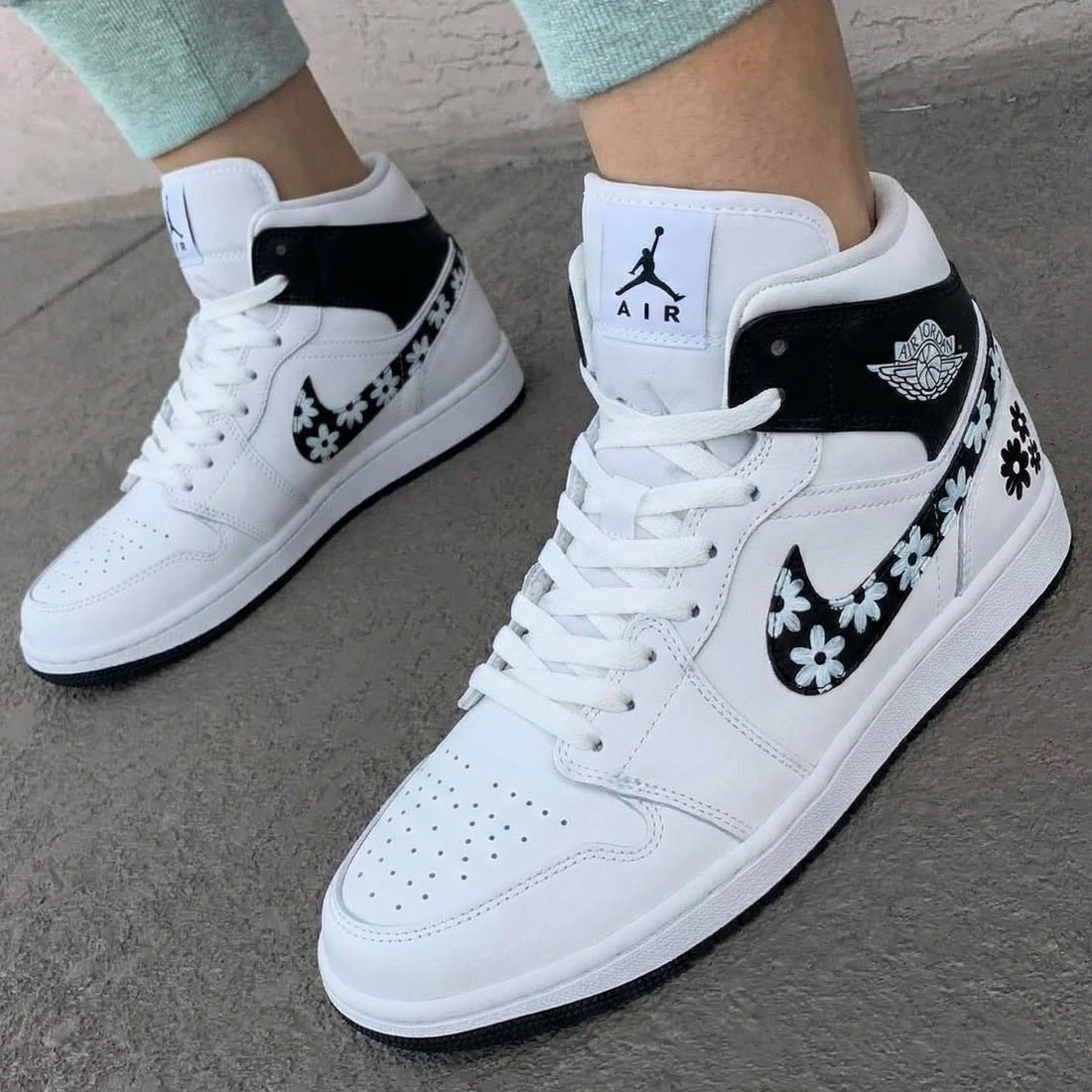 Custom AJ 1s Shoes Daisy Pattern White Black