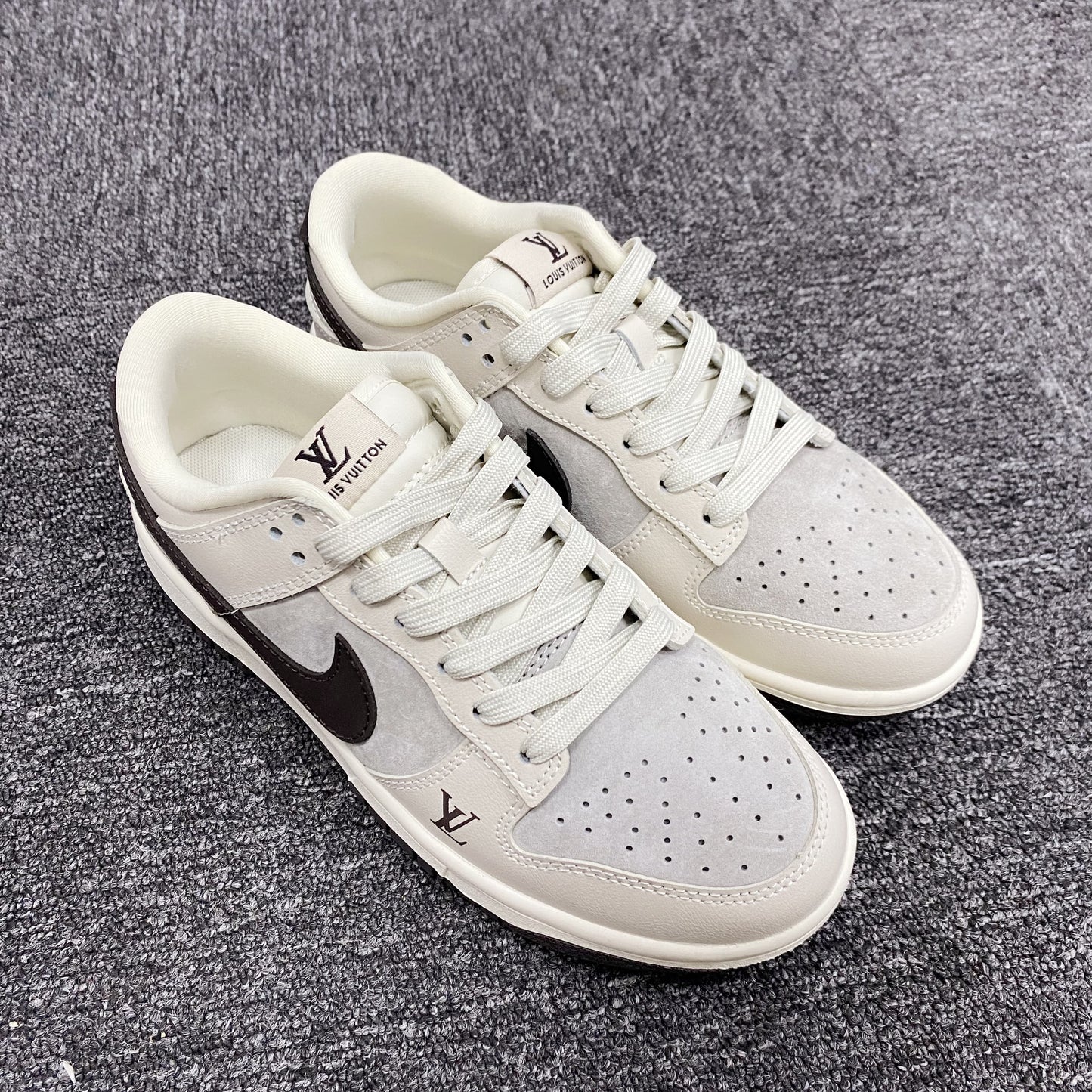 Custom Dunk Cream Khaki LV Logo