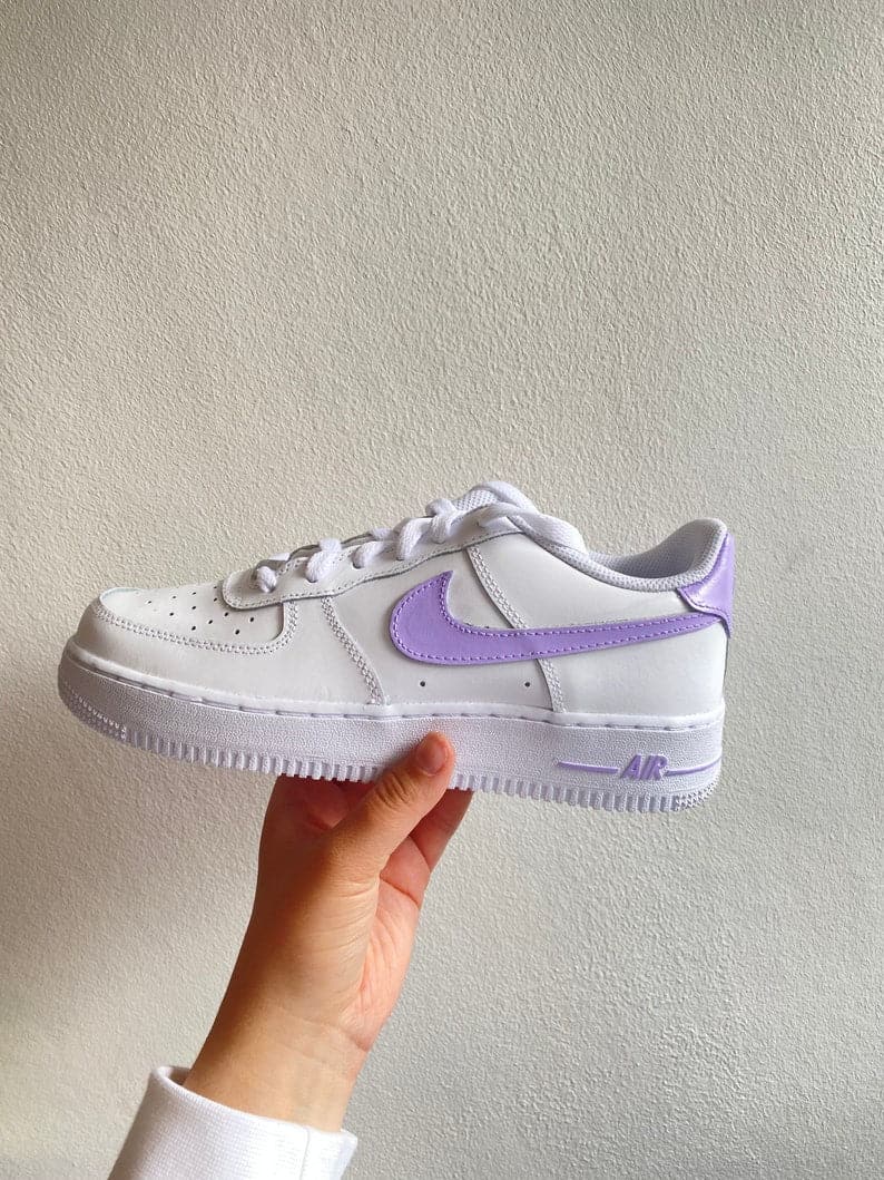 Custom Air Force 1 lilac Swoosh & Details
