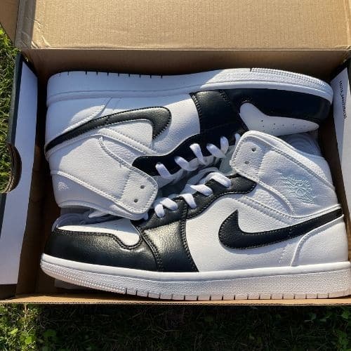 Custom Air Jordan 1 Mid White Black