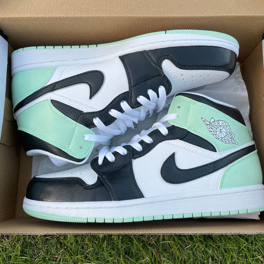 Custom Air Jordan 1 Mid