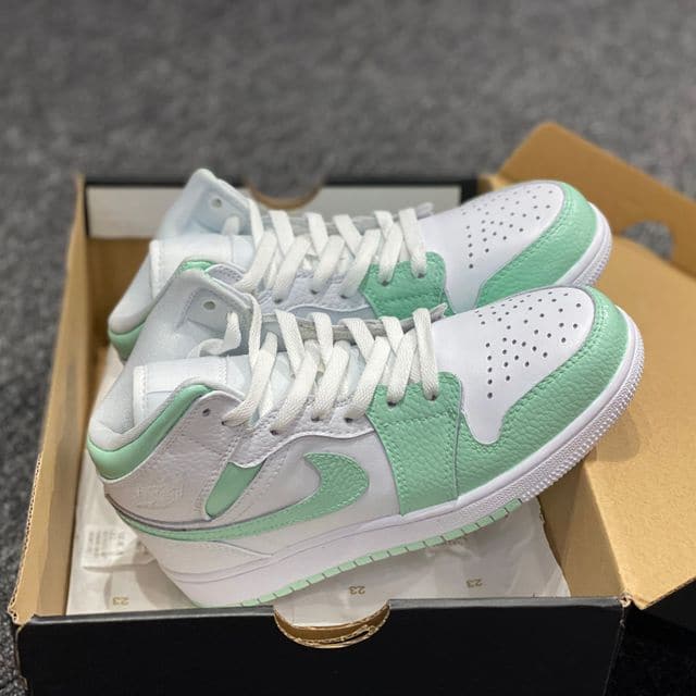 air jordan mid 1 mint