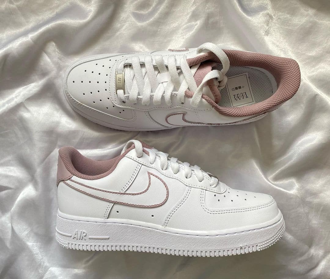 Custom Air Force 1 Pink details