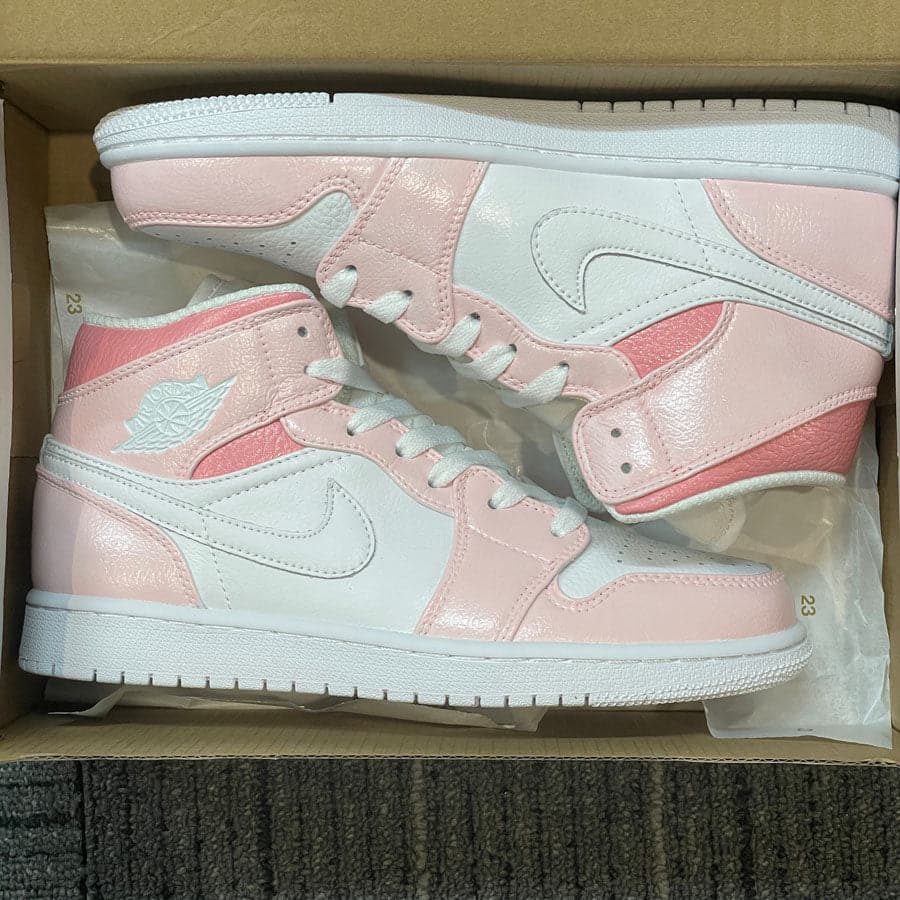 CUSTOM NIKE AIR JORDAN 1