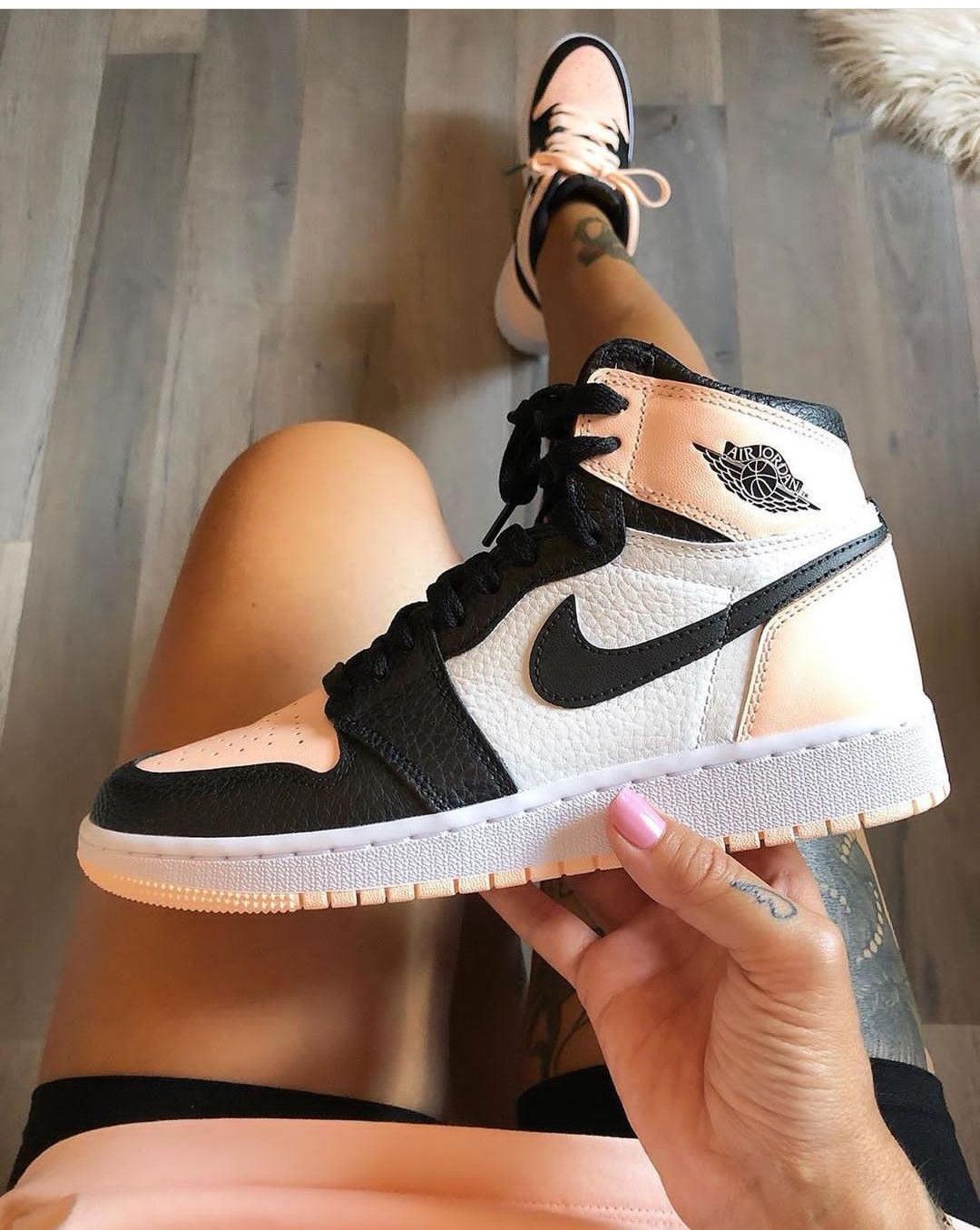 Custom Air Jordan 1 Black Pink