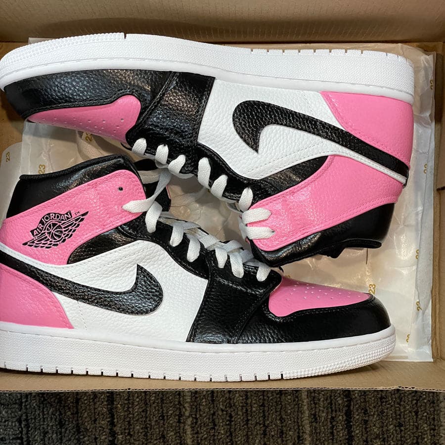 CUSTOM NIKE AIR JORDAN 1