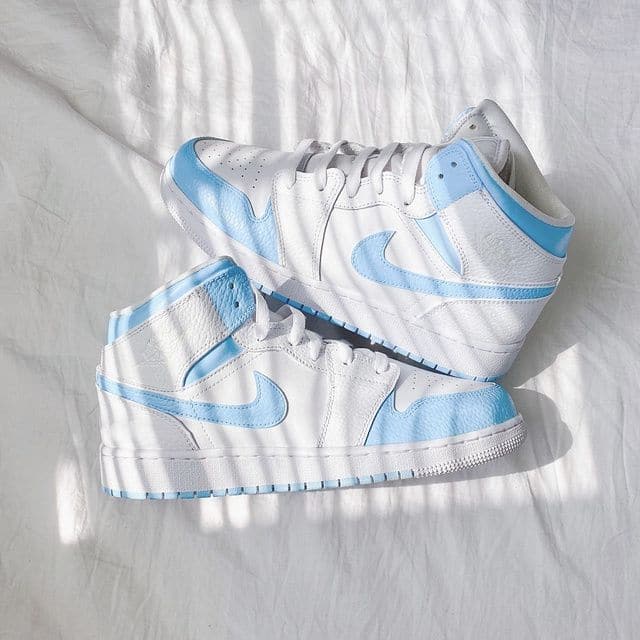 BABY BLUE AIR JORDAN 1 CUSTOM