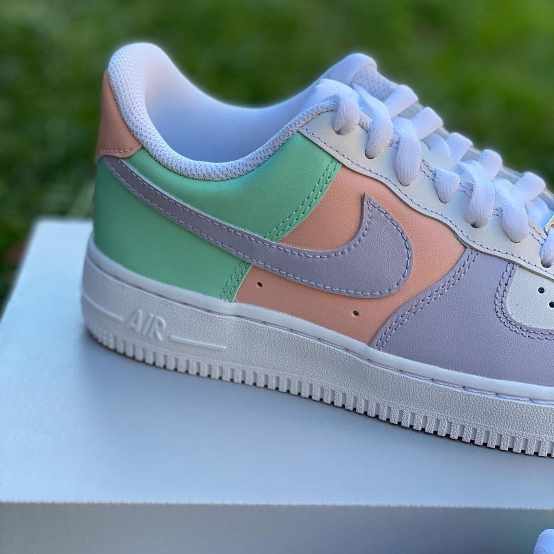 Custom Air Force 1’s four colors