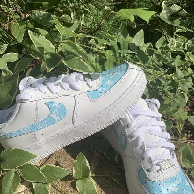 Custom Air Force 1 Baby Blue Louis