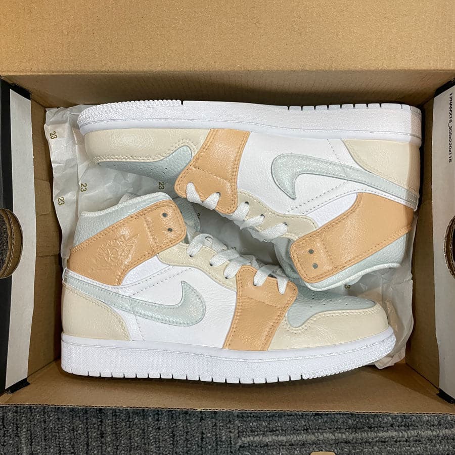 CUSTOM NIKE AIR JORDAN 1