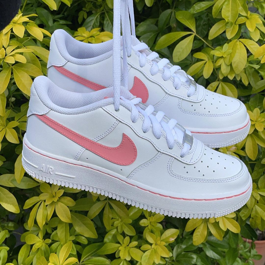 Pink design Air Force 1