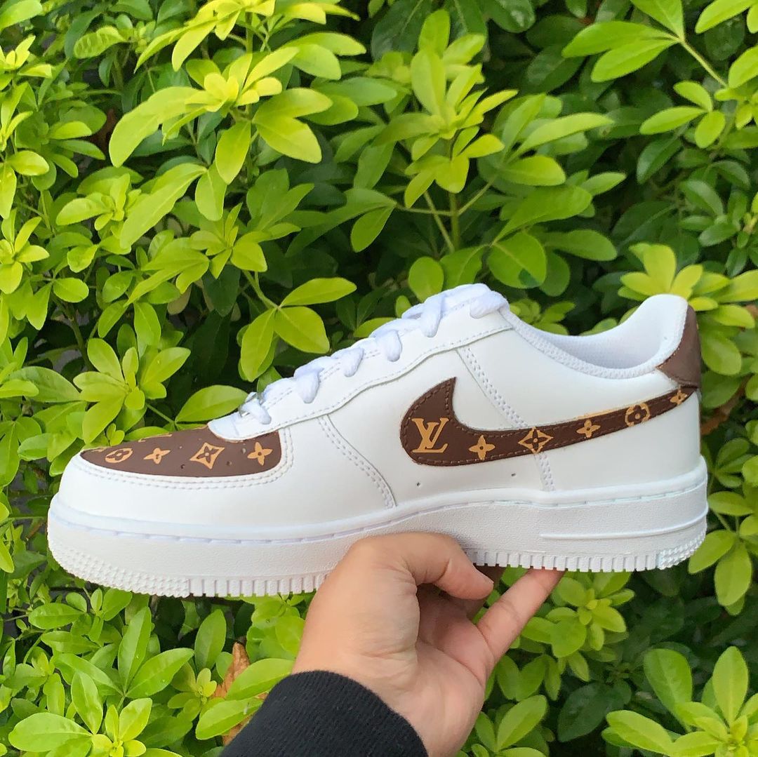 LV Custom Air Force 1’s