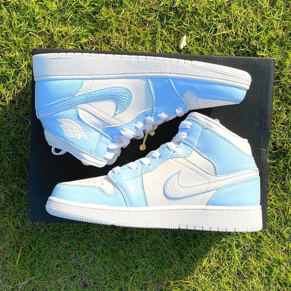 Custom Air Jordan 1 X Baby Blue