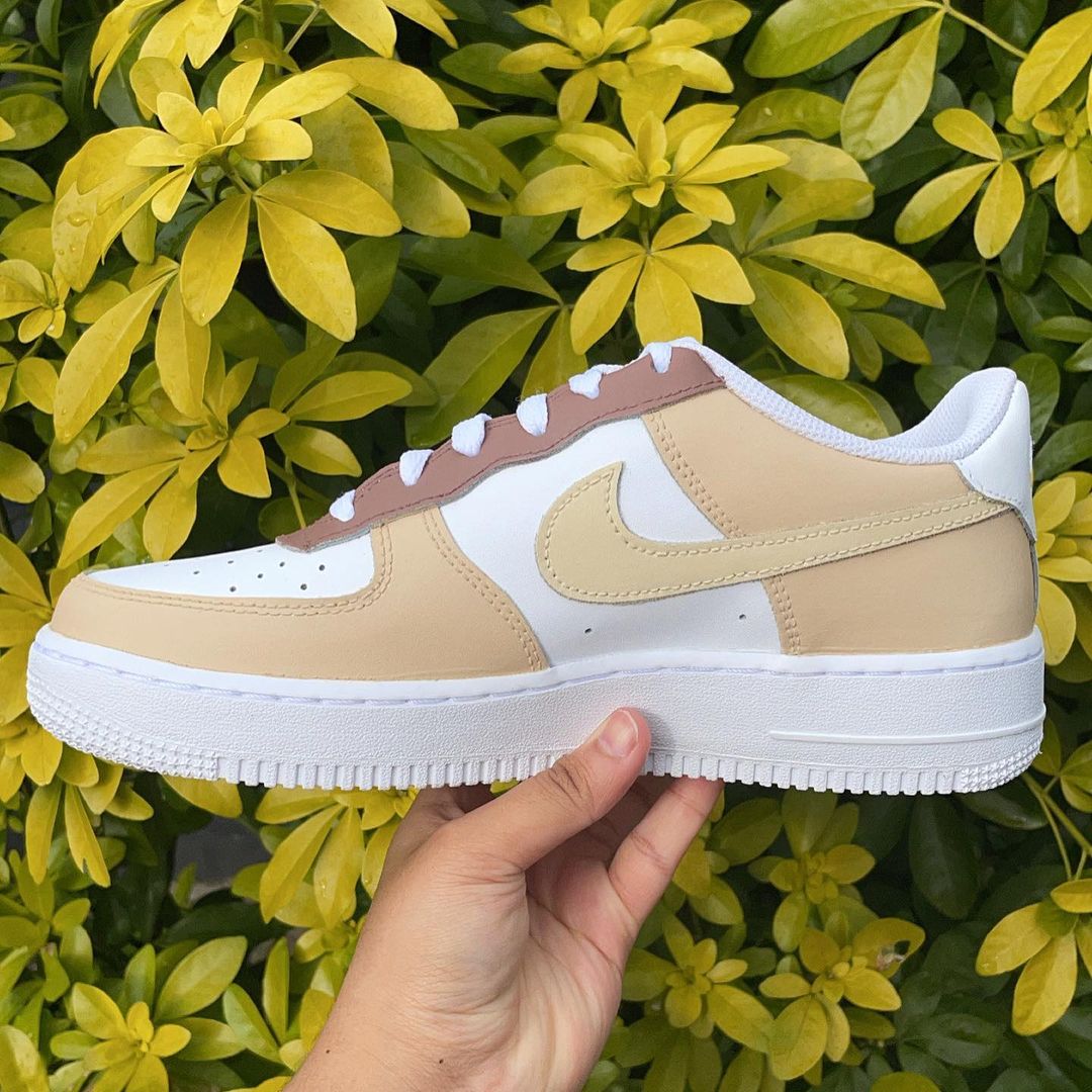 Triple Light Beige Air Force 1