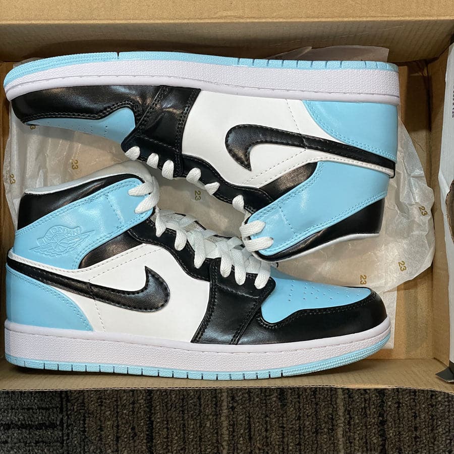 CUSTOM NIKE AIR JORDAN 1