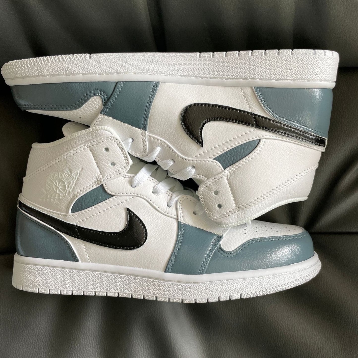 Custom Nike Air Jordan 1 Mid