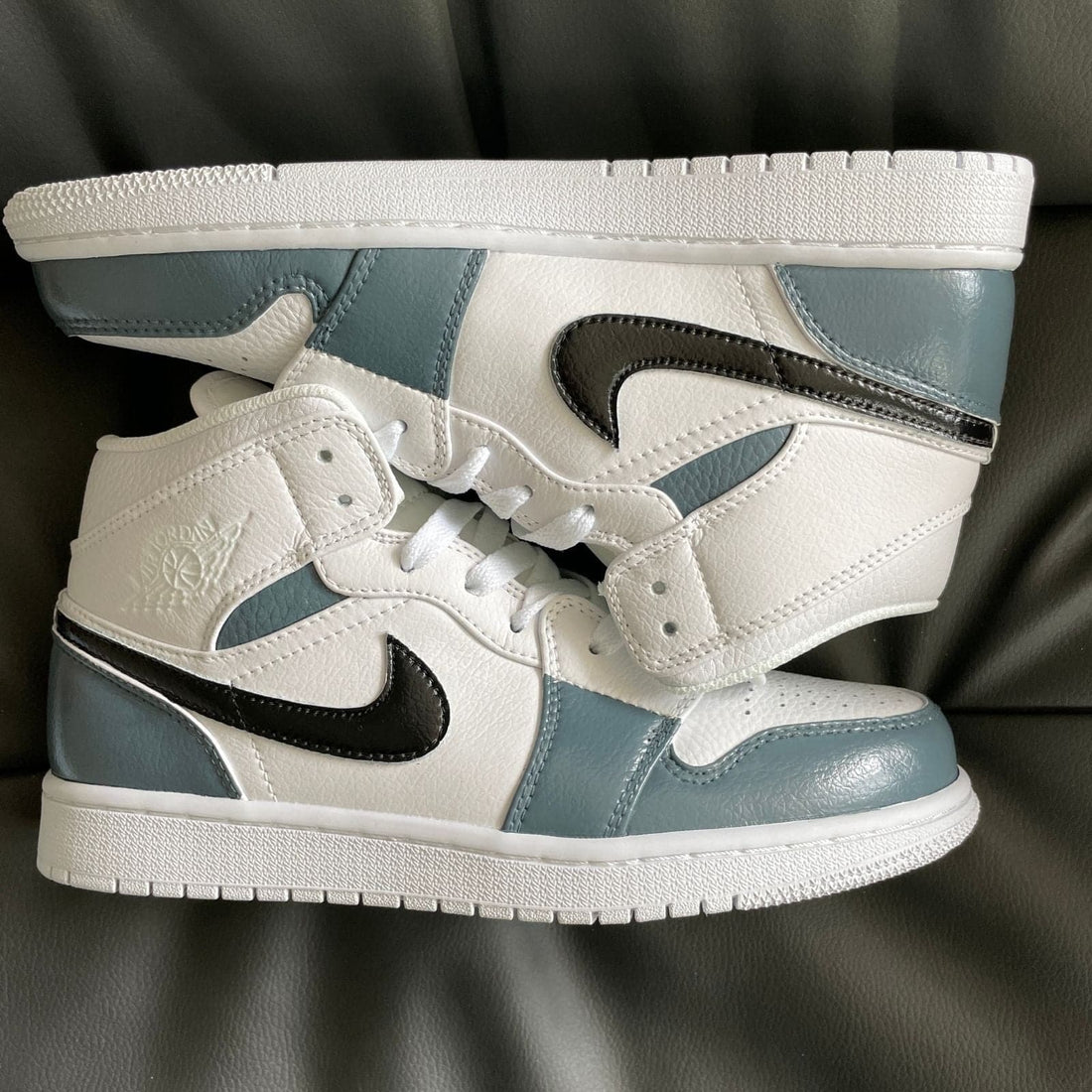 Custom Nike Air Jordan 1 Mid