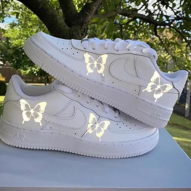 butterfly reflective af1